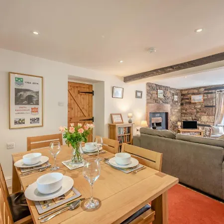 2 Bed In Oc-r33740 *