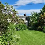 2 Bed In Oc-r33740